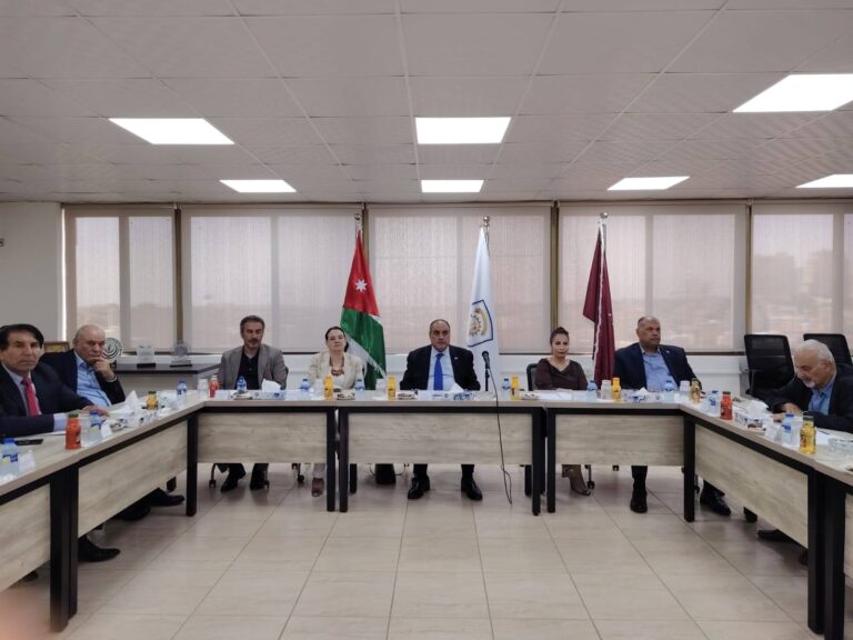 Read more about the article اتحاد العمال يطلق الموقع الإلكتروني ويعرض انجازات الخطة الاستراتيجية