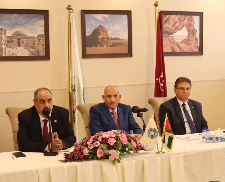 Read more about the article الذنيبات يلتقي النقابة العامة للعاملين بالمناجم والتعدين والأسمنت