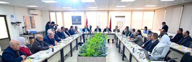 Read more about the article “الاقتصادي والاجتماعي” يبحث مع نقابات العمال نتائج الدراسة الاكتوارية الحادية عشرة للضمان الاجتماعي”