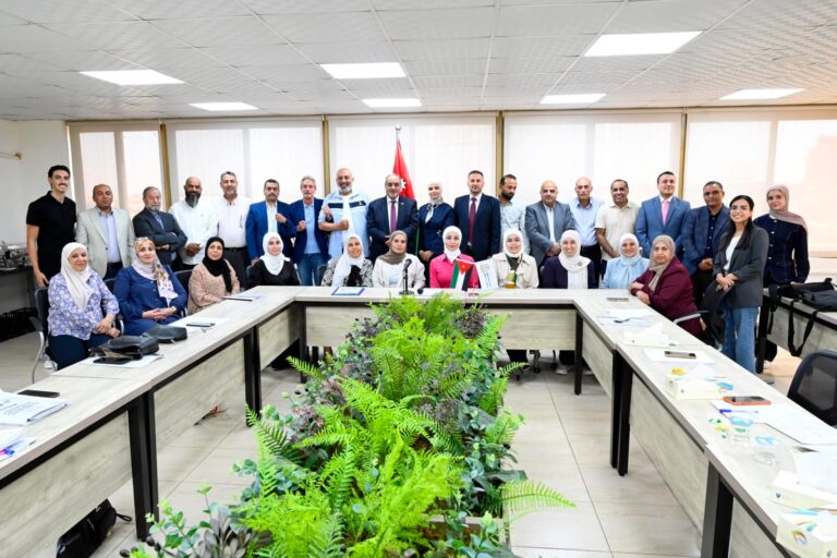 Read more about the article اتحاد العمال يختتم برنامج تدريب المدربين النقابيين بالشراكة مع “فريدريش إيبرت”